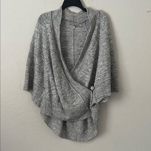 Like New! Anthropologie Knitted & Knotted Gray Wool Blend Cardigan in Size XS